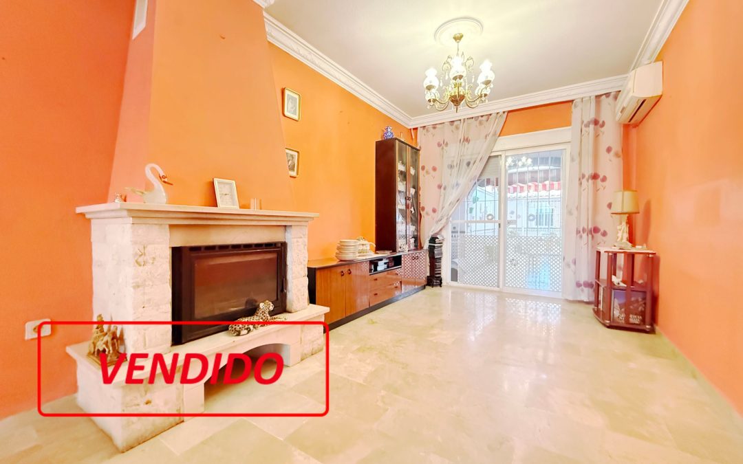 ADOSADO EN CASTILLEJA DE GUZMÁN